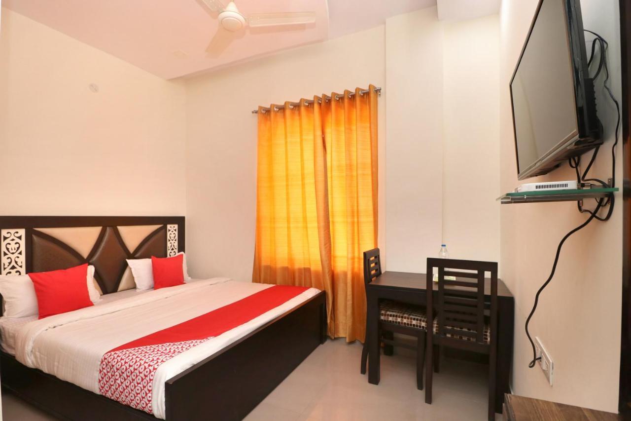 Oyo 23235 Hotel Roopmahal & Restaurant Amritsar Luaran gambar