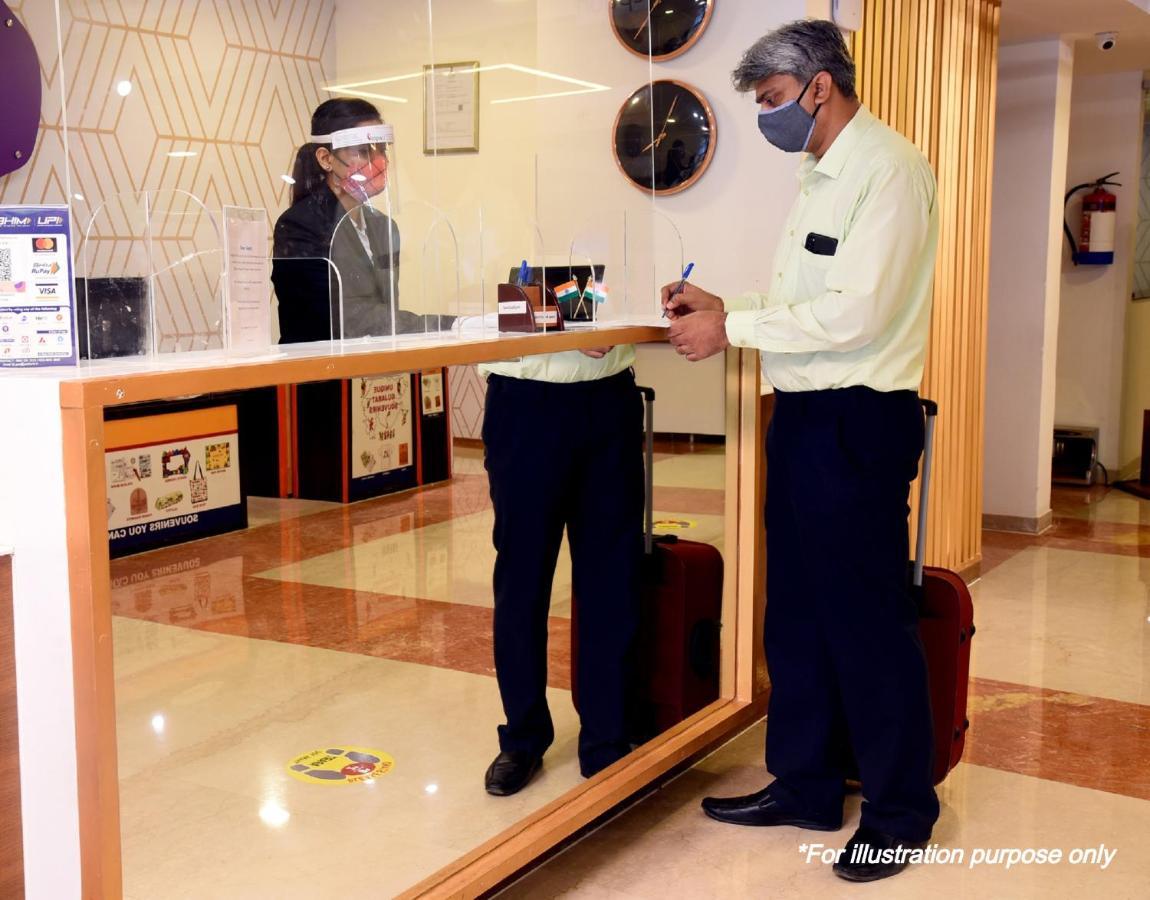 Oyo 23235 Hotel Roopmahal & Restaurant Amritsar Luaran gambar
